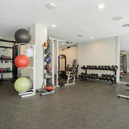 Upstay - Condo With Pool Gym Games And Bbq オースティン エクステリア 写真